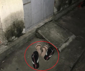 Vượt trăm cây số đến thăm người yêu thấy cửa phòng đóng chặt, hai đôi dép bên ngoài, chàng trai hoang mang không biết làm sao
