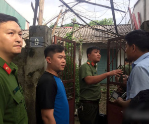 Gian lận thi cử ở Hòa Bình: Khám nhà Phó hiệu trưởng
