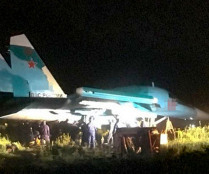 Tiêm kích bom Su-34 Nga hỏng dù hãm, lao khỏi đường băng