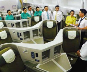 Cục Hàng không VN lên tiếng vụ hàng chục phi công Vietnam Airlines xin nghỉ việc và đòi khởi kiện