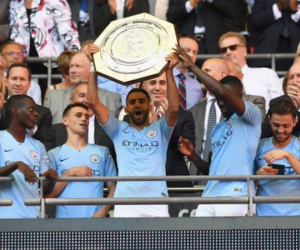 Aguero lập cú đúp, Man City hạ Chelsea để giành siêu cúp Anh
