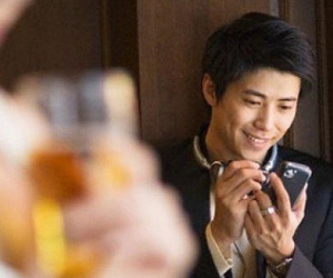 Học chuyên gia đọc rõ sự phản bội của đàn ông chỉ qua biểu hiện giản đơn này