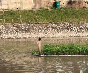 Đã xác định danh tính cô gái mặc đồ lót nhảy múa ở sông Tô Lịch
