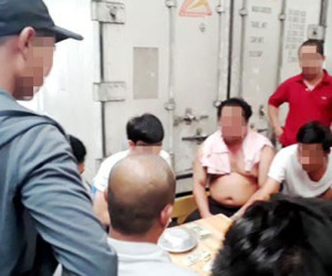 Bán mạng chở hàng sang Trung Quốc: Sa chân vào cạm bẫy
