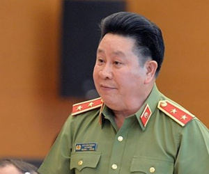 Cách chức thứ trưởng, đề nghị giáng cấp hàm Trung tướng Bùi Văn Thành