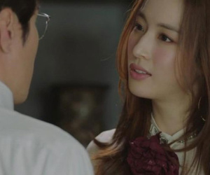 Chồng đã bồ bịch, lăng nhăng còn cầu xin tôi điều đáng khinh bỉ