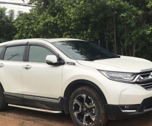 Khách tố Honda CR-V 2018 vừa sử dụng đã bị gỉ sét gầm xe