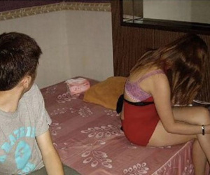 Ham việc nhẹ lương cao, thiếu nữ 10x bị lừa làm gái bán dâm