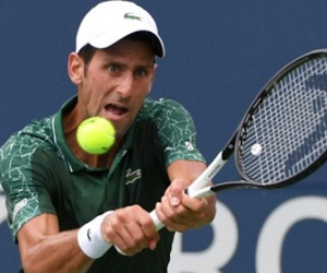 Djokovic thua tay vợt 19 tuổi ở vòng 3 Rogers Cup