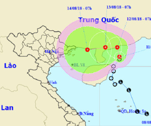 Áp thấp nhiệt đới quét ngang bờ biển Trung Quốc, hướng vào Việt Nam