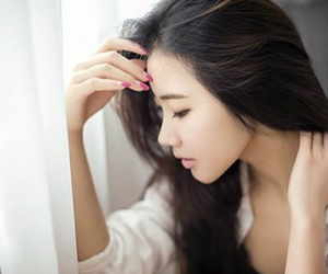 Bạn trai tôi không thể quên cô gái từng bị em anh ấy hại đời