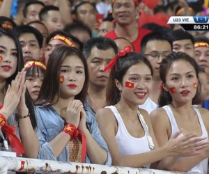 Hot girl bị nghi 'làm màu' khi cổ vũ U23 Việt Nam: Chả ngắm chết mê chết mệt, mà còn chỉ trích!