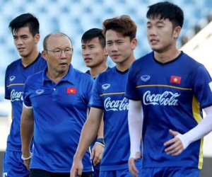 'BTC ASIAD nhận lỗi vì U23 Việt Nam tập sân xi măng, hứa từ mai tốt hơn'