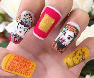 Chết cười với bộ móng tay đón tháng cô hồn 'nghìn người có một' của cô nàng mê tín nhất Vịnh Bắc Bộ