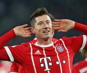 Lewandowski lập hattrick, Bayern đoạt Siêu Cup Đức
