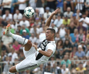 Ronaldo mất 8 phút để có bàn đầu tiên cho Juventus