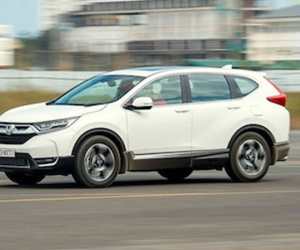 Đại lý không mặn mà bán CR-V tại Việt Nam
