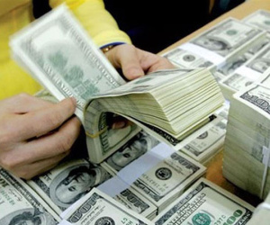 Những doanh nghiệp nào bị 'siết' vay ngoại tệ?