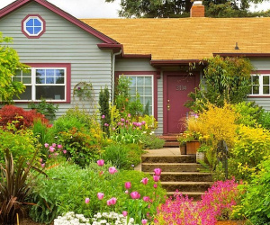 Tiếng thét từ buồng ngủ con dâu khiến mẹ chồng chết điếng