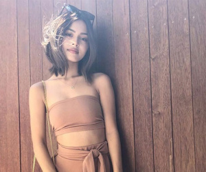 5 kiểu chụp ảnh giúp Lily Maymac bé tẹo nhưng vẫn sexy