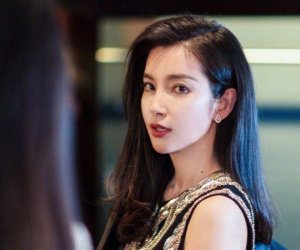 Lý Băng Băng tuổi U50: Vẫn trẻ như gái đôi mươi, bạn trai kém 16 tuổi