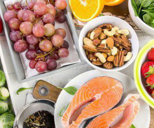 Ngăn ngừa sa sút trí tuệ bằng chế độ ăn