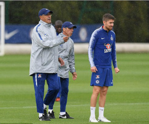 Sarri nới lỏng các quy định hà khắc của Conte tại Chelsea