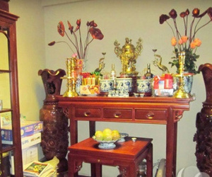 Tháng 'cô hồn' có nên lau dọn bàn thờ?
