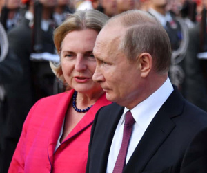 Ngoại trưởng Áo gặp bão chỉ trích vì mời TT Putin dự lễ cưới