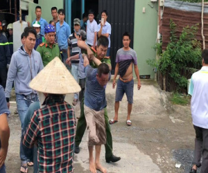 TP. HCM: Ghen tuông với vợ, gã đàn ông phóng hỏa đốt nhà khiến cả khu phố bỏ chạy thục mạng