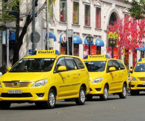 Cuộc giằng co chưa hồi kết của taxi công nghệ và truyền thống