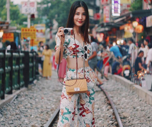 Diện áo hở eo trẻ trung như người đẹp Việt