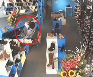 Nữ nhân viên cửa hàng giày liên tục trộm cắp tiền của chủ