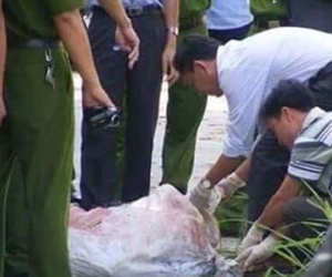 Choáng váng chiêu dùng thi thể người chết để trả thù hàng xóm