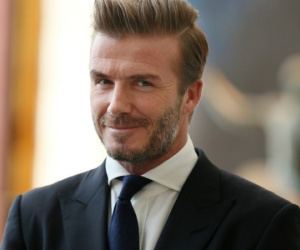 David Beckham nhận giải thưởng từ UEFA