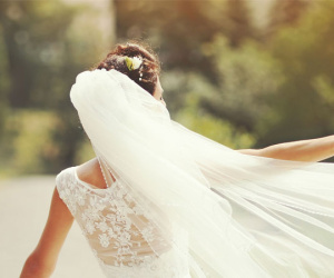 Kết hôn với 2 người đàn ông, 10 năm sau mới bị phát hiện
