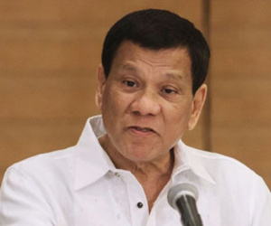 Duterte dọa mang rựa chém nếu Trung Quốc độc quyền khai thác dầu ở Biển Đông