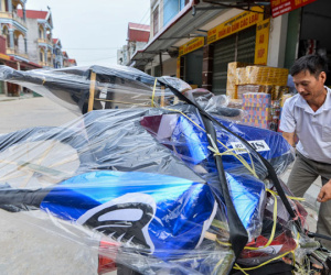Lexus, Camry, SH giấy cháy hàng ngày rằm tháng 7