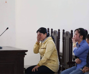 Vụ vợ giết chồng, phân xác phi tang: Mẹ bị cáo khóc nghẹn, xin tòa giảm nhẹ hình phạt cho con