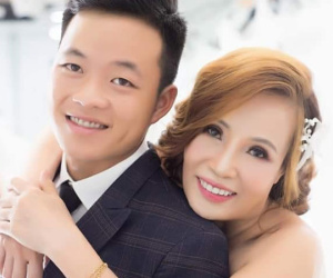 Cô dâu 61 tuổi lấy chồng 26 tuổi phân trần lý do tự nhận mình là 'cô dâu xinh đẹp nhất thế giới'