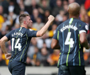 Man City phải chia điểm cho đội mới lên hạng