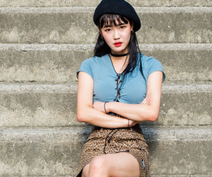 Đồ jean, khoe chân và khoe eo - 3 bí kíp làm nên street style đẹp 'bá cháy' của giới trẻ Hàn tuần qua