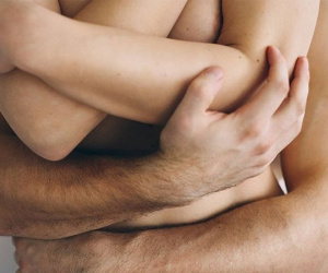 Lạ: 4 năm quan hệ tình dục với chồng, vợ vẫn còn trinh