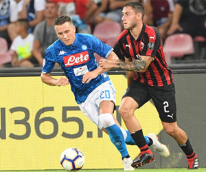 Napoli thắng ngược trong ngày Ancelotti tái ngộ Milan