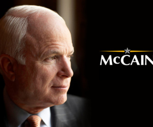 Thượng nghị sĩ John McCain qua đời ở tuổi 81
