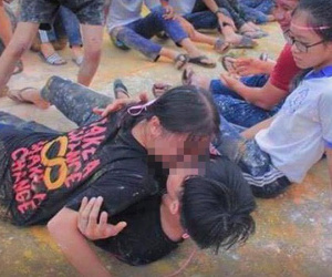 Trò chơi nhạy cảm của học sinh Cần Thơ gây bức xúc: Bộ GD-ĐT yêu cầu xử lý nghiêm