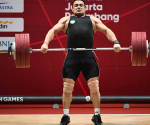 VĐV Iran phá kỷ lục thế giới tồn tại lâu nhất trong môn cử tạ