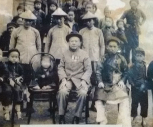 Vua Mèo Vương Chí Sình cứu cha, đánh bại phát xít Nhật