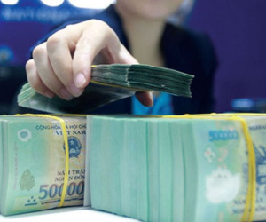 Ngân hàng Nhà nước yêu cầu giảm hạn mức rút tiền về đêm