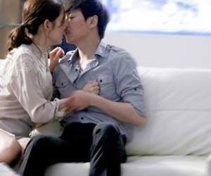 Nhờ chồng đi ship hàng, vợ suýt mất luôn chồng vào tay chị khách xinh đẹp